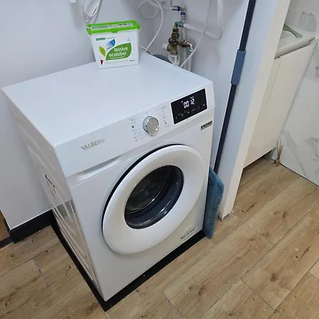 E0 - Beau Renove Climatise Apartment *